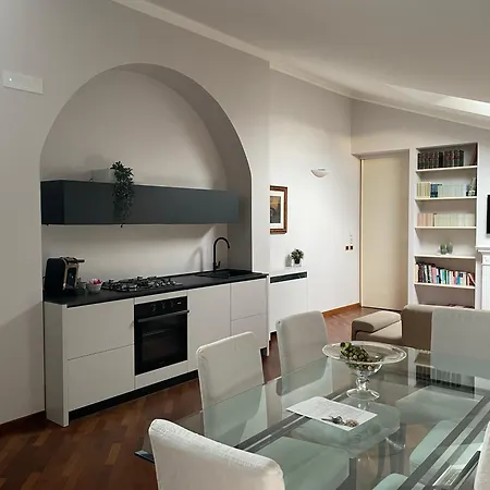 Civico 16 Apartamento